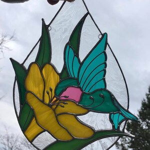 Hummingbird Teardrop Stained Glass Pattern image 2