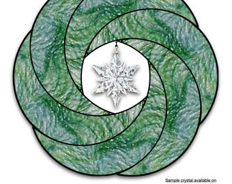 Patrón de vidriera de corona de Möbius navideña