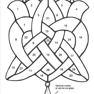 Papier cartonné imprimé motif vitrail celtique Claddagh coeur