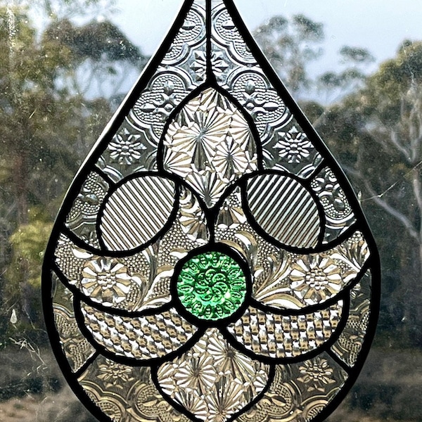 Victorian Teardrop Stained Glass Pattern