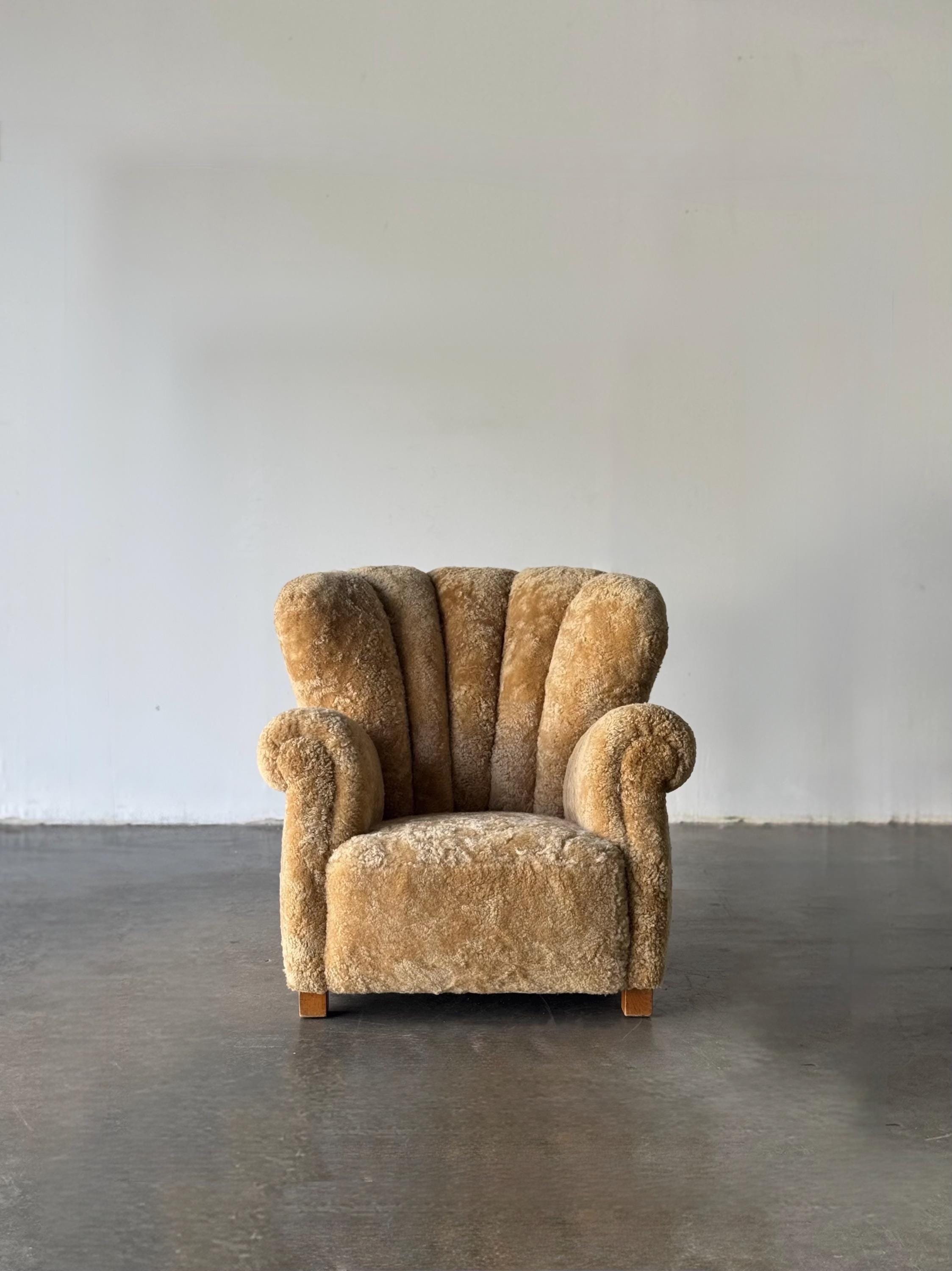 Vintage Fritz Hansen Danish Club Chair in Shearling - Etsy Vintage Fritz Hansen Danish Club Chair in Shearling - Etsy
