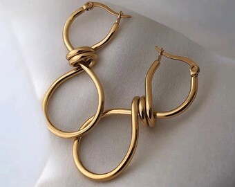 Irregular Twisted Earrings. Twisted Earrings. Hoop Earrings. 18k Gold Hoop Earrings. Non Tarnish