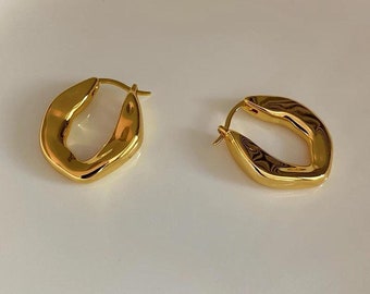 18K Gold Plated Irregular Hoop Earrings. Silver Hoop Earrings. Medium Statement Earrings. Gold Hoop Earrings. Huggies Earrings. Tarnish Free