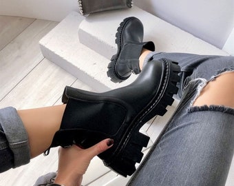 Luscious London Alexis Black Stretch Insert Chunky Ankle Boots