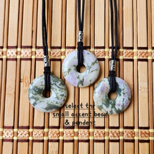 Peace Jade 30 mm Donut Anhänger, verstellbare Seil Halskette