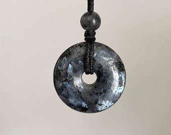 Larvikite, labradorite norvégienne, pendentif en pierre pi donut de 30 mm, collier réglable