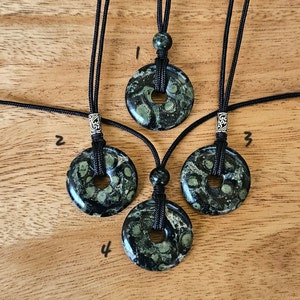 Kambaba Jasper 30mm donut pi stone pendant, Kambaba Rhyolite, Adjustable necklace image 3