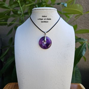 Amethyst 30 mm Donut Pi-Stein Anhänger mit abnehmbarer Schlaufe und verstellbarem Seil oder Kettenanhänger