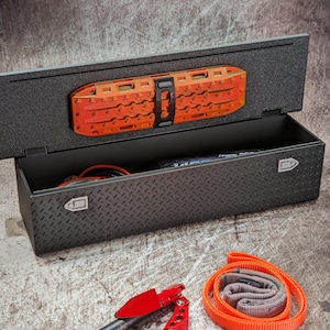 Caja de herramientas/batería para Chevrolet K10 RC4WD con tablas de recuperación y accesorios - Tablas de recuperación - Clip para fijar tablas - Caja de herramientas
