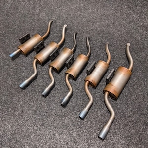 Tubo de escape y silenciador para chasis RC4WD TF2