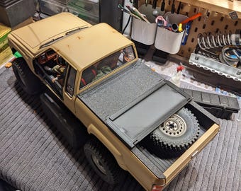 Tri-fold tonneau cover, hard bed cover, for RC4WD bodies