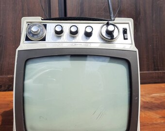 Philco Car & Home TV/ old Mustang TV, 9-inch, 220/12V, RARITY