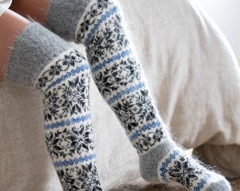 Goat down long socks, Knee Socks, Patterns, 100% Handmade, Very Soft fabric, Eco-friendly and very warm for winter, Hypoallergenic, Design