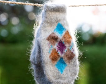 Goat down mittens, for Women/Men, 100% Handmade, Soft, Eco-responsible product and very warm for winter,Hypoallergenic,Trendy,Ideal for gift