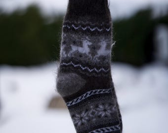 Goat down socks, Deer, 100% Handmade, Eco-friendly and very warm product, Super Soft fabric, Perfect for winter, Hypoallergenic, Ideal gift