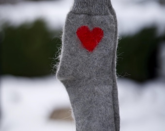 Goat down socks, Heart, 100% Handmade, Eco-friendly and very warm product, Super Soft fabric, Perfect for winter, Hypoallergenic, Ideal gift