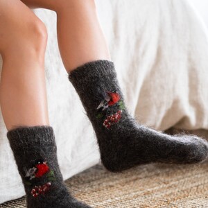 Goat down socks, Deer, 100% Handmade, Eco-friendly and very warm product, Super Soft fabric, Perfect for winter, Hypoallergenic, Ideal gift Noir - Oiseau Rouge