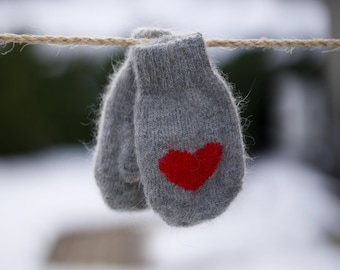 Goat down mittens, for Children/Kid, 100% Handmade, Soft, Eco-responsible product and very warm for winter, hypoallergenic, ideal for gift