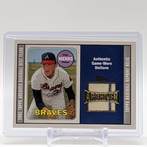 2002 Topps Archives Phil Niekro Game Used Jersey Relic With Pin Stripe #355 Atlanta Braves Hall of Fame Memorabilia Vintage Baseball
