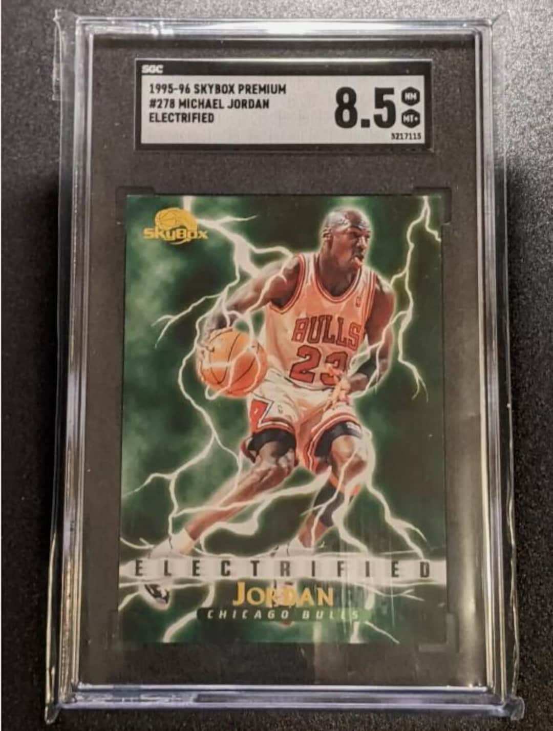 1995-96 Skybox Premium Michael Jordan Electrified SGC 8.5 NM #278
