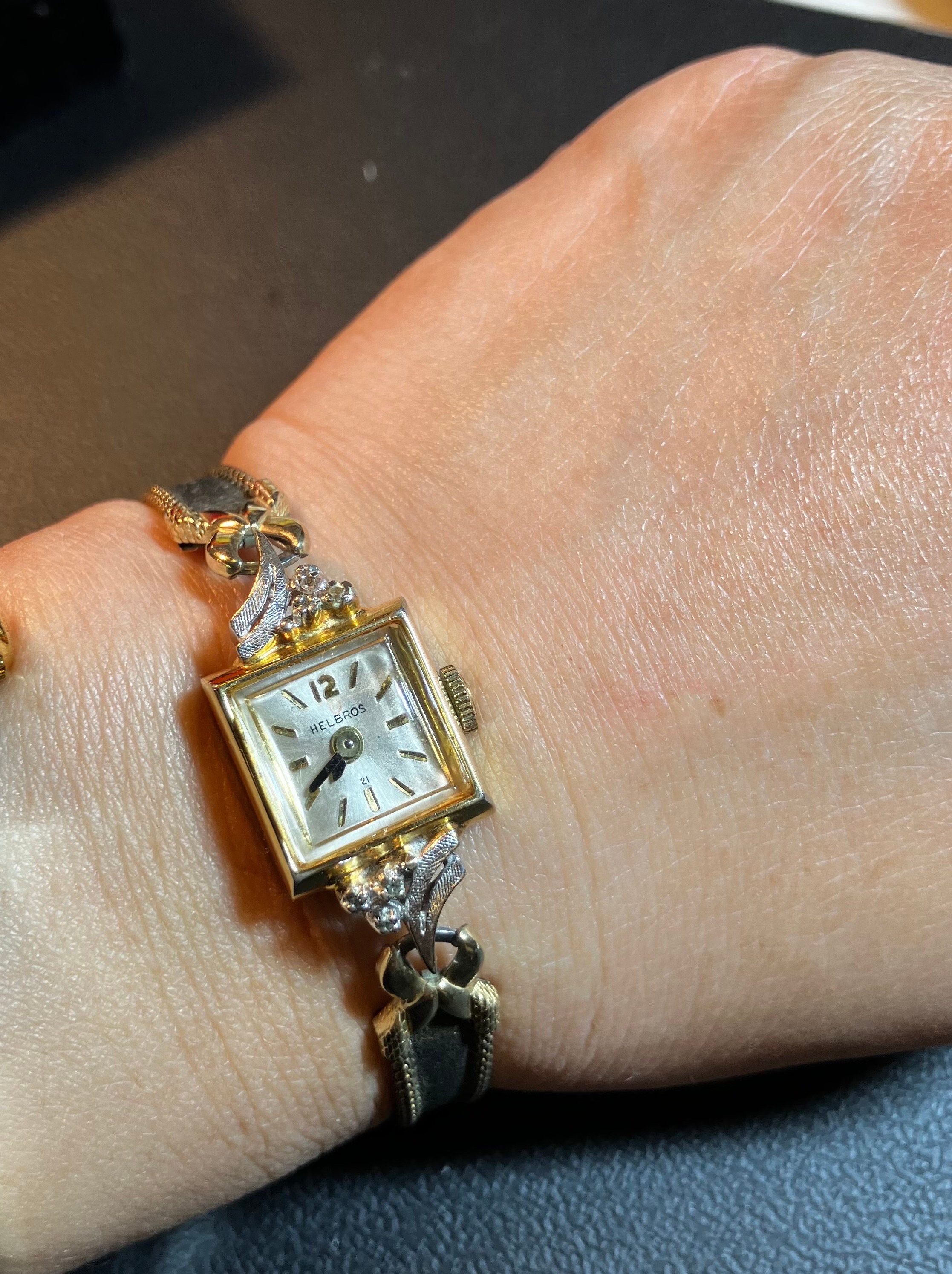 Helbros Vintage Gold Tone Diamond Women\'s Watch Petite Small Wrist 6\