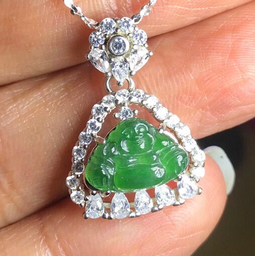 Colgante de jade verde certificado - México