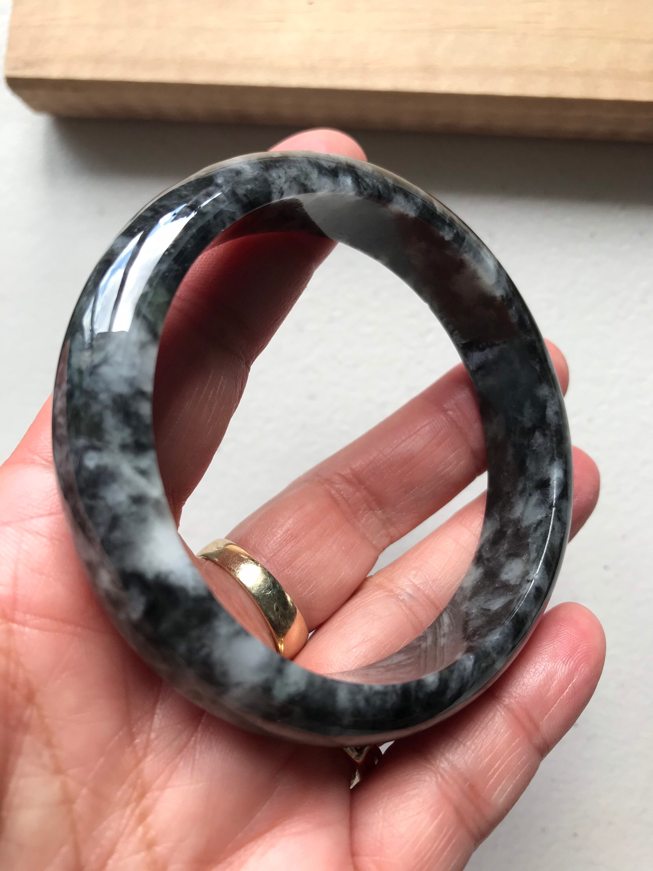 58.7 mm 本物のビルマ グレード A ジェダイト ブラック アイシー Wiji 