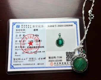 翡翠仏ペンダント 裏面彫刻/大日如来ネックレス/緑または青水/タイプA