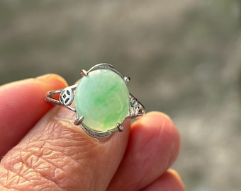Aje. ジュニパーガウン 64mm Natural Burma Emerald Ice Green Jadeite Jade Bracelet