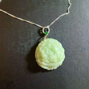 Authentic jade Grade A natural Jadeite Jade Pendant necklace flower Amulet  light green imperial jade@ A04