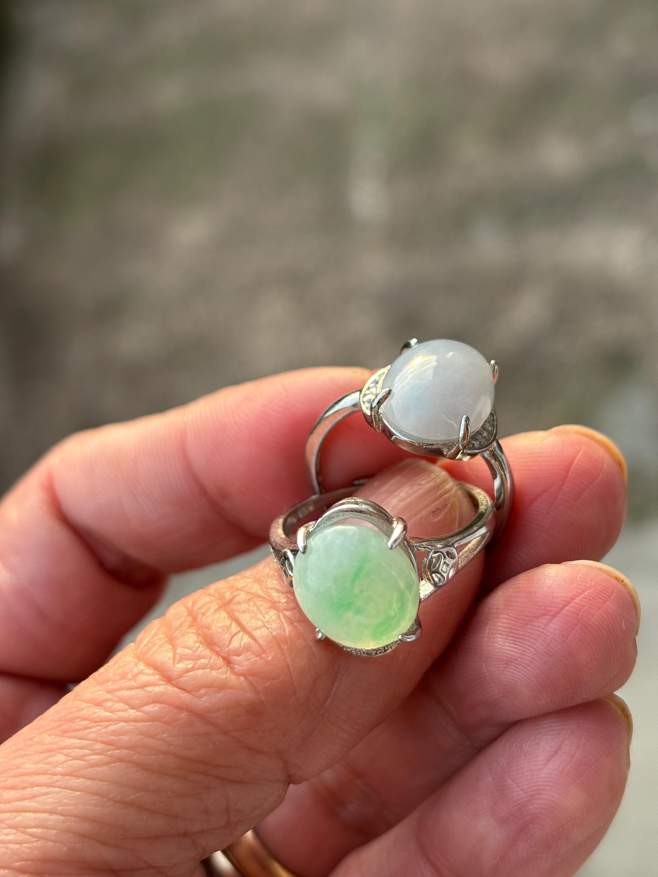 Luminous Glows Green/ Icy Glassy Green Jade Translucent