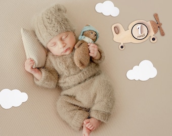 Baby Monthly Milestone | Airplane | Baby Milestone Cards | Baby Milestone | Monthly Milestone Baby |  Birth Announcement |  Baby Shower Gift