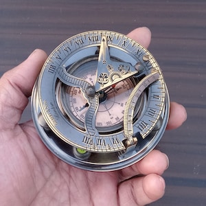 Personalized Sundial compass, Engraved Compass, Anniversary Gift, Graduation Gift, Anniversary Gift, Mother&#39;s Day Gift, Valentines Day Gift