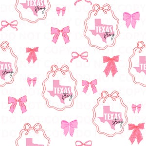 Op de afbeelding: Een herhalend patroon op een witte achtergrond met roze strikken en roze contouren van de staat Texas met de tekst "Texas Strong". De strikken variëren in grootte en stijl.