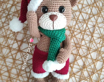 かぎ針編みのクマのサンタクロースのパターン：あみぐるみクリスマス