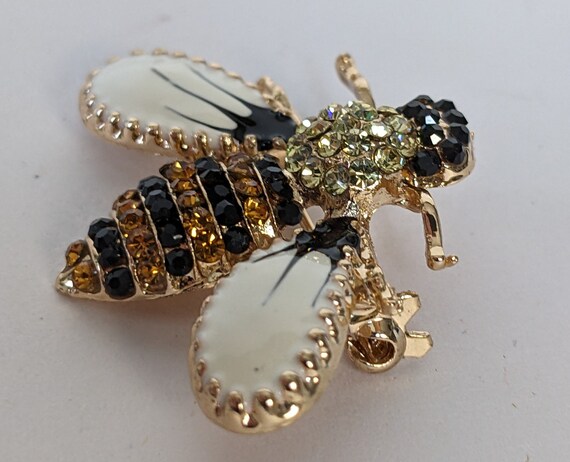 Vintage Golden Queen Bee Brooch with Faceted Rhin… - image 2