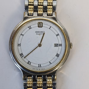 Vintage Seiko Quartz 5Y39-7A70 Two Tone Watch Not Working For Spares Or Repairs
