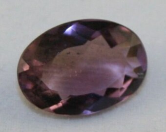 Facettierter ovaler Amethyst Edelstein: Helllila Schmuck Stein (10 x 14 mm, 4.6ct)
