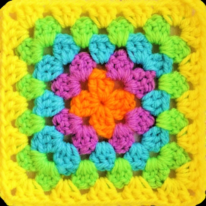 Super Easy Changing Colors Granny Square Granny Square Etsy