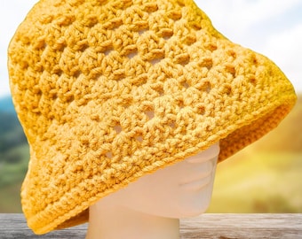 Łatwy wzór na szydełkowy kapelusz typu bucket hat, przyjazny dla początkujących (wzór w formacie PDF)