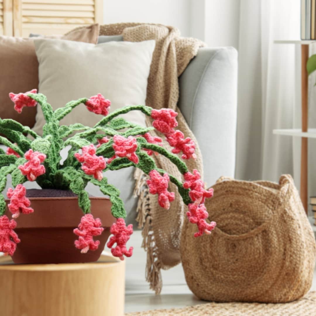 39 Free and Paid Crochet Cactus Patterns You’ll Want To Try 4 Crochet Christmas Cactus Pattern: DIY Holiday Decor