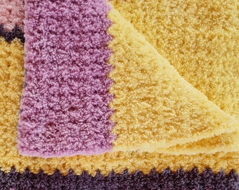 Cuddly Crochet Baby Blanket with Fuzzy Yarn