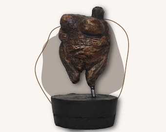 A Vênus de Hohle Fels, Estatueta de Deusa Pré-Histórica de Arenito, Energia Divina Feminina, Perfeita para Buscadores Espirituais e Fãs do Feminismo