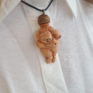 Venus of Willendorf, Prehistoric Sandstone Goddess Figurine, Feminine Divine Energy, Perfect for Spiritual Seekers and Feminism Fans