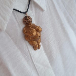 Venus of Willendorf, Prehistoric Sandstone Goddess Figurine, Feminine Divine Energy, Perfect for Spiritual Seekers and Feminism Fans