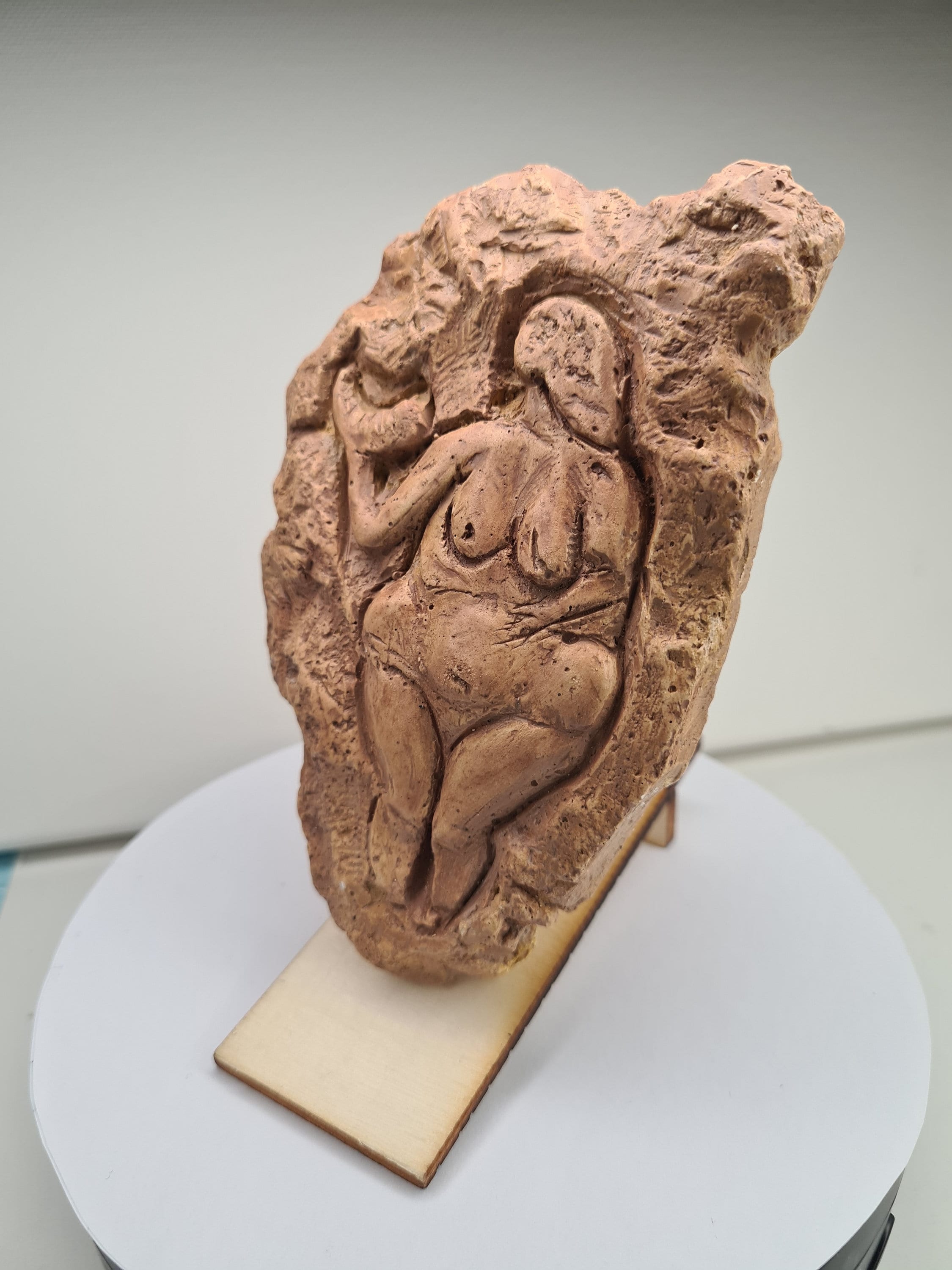 Venus of Laussel, Handcrafted Sandstone Figurine - Authentic