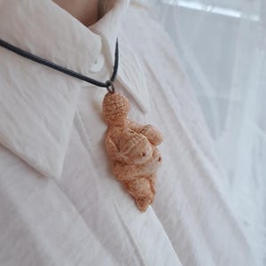 Venus of Willendorf, Prehistoric Sandstone Goddess Figurine, Feminine Divine Energy, Perfect for Spiritual Seekers and Feminism Fans