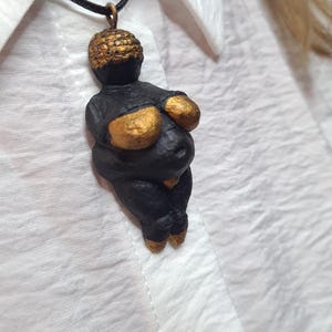 Venus of Willendorf, Prehistoric Sandstone Goddess Figurine, Feminine Divine Energy, Perfect for Spiritual Seekers and Feminism Fans