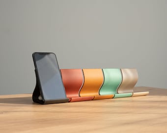 Nowoczesny i minimalistyczny drewniany stojak na telefon, organizer na biurko, oryginalny prezent