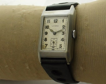 VINTAGE - Artdeco - Oblong - Montre à remontage suisse - Années 1940 - Unisexe